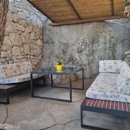 Cottage Holiday Home Оміш Екстер'єр фото